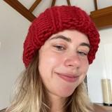 I knit hats, sell Instagram